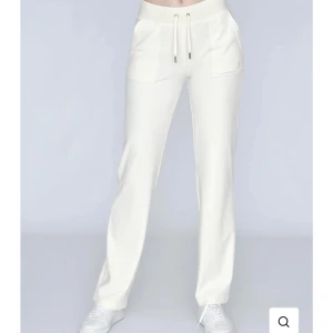 Vita juicy byxor💝 - Superfina vita juicy byxor i fint skick❤️