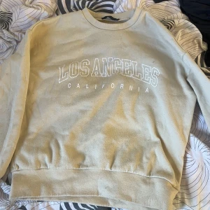 Tröja - Från shein, storlek xs, 69 kr💘