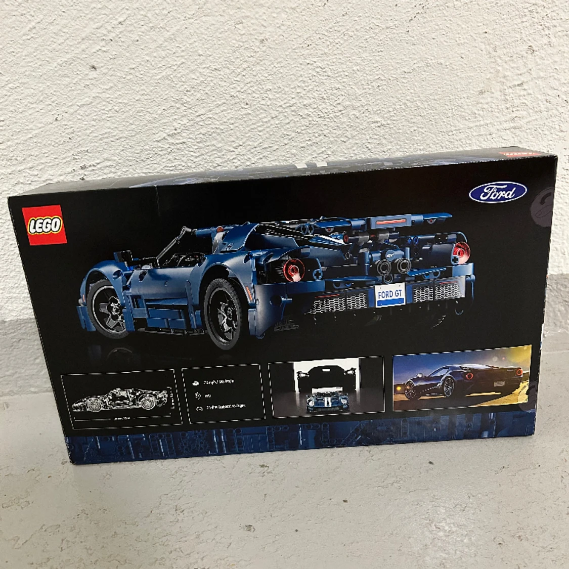 Lego Ford 42154 - 90
