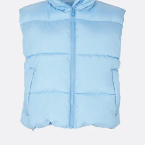 Bik bok väst  - Hej säljer nu min bik bok väst i storlek xs eftersom den aldrig kommer till användning.