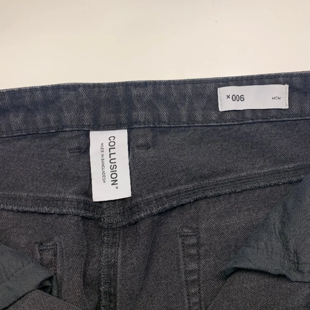 De har blivit små för mig, storlek 34/32 modell mom jeans . Jeans & Byxor.