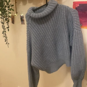 Stickad tröja - Tjocktröja