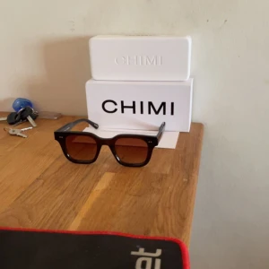 Chimi  - Säljer mina chimi 04  Nypris 1250 Använda 4 gånger inga defekter.