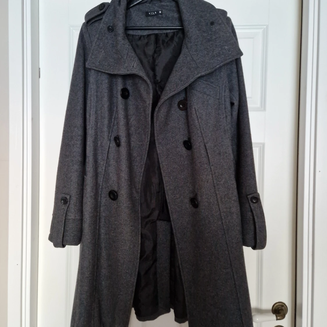 Mörkgrå kappa  - 90