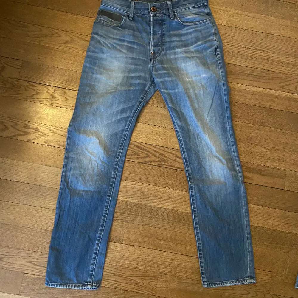 G-star jeans i storlek 29/30. Innerlängd ben: 73 cm. Pris kan diskuteras.. Jeans & Byxor.