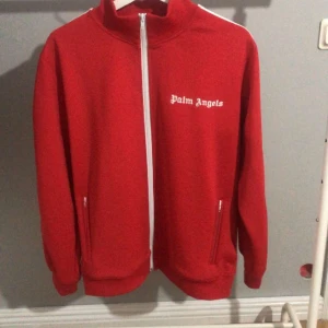 Palm angels tröja  - Säljer min Palm angels tröja eftersom att jag inte använder den längre (Fake)