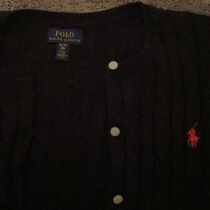Polo Ralph Laurent kofta - Jättesöt kofta i st 16 år från polo Ralph Laurent ❤️❤️använd fåtal gånger i superbra skick❤️ skriv för mer info