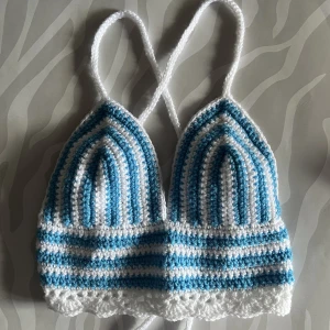 Virkad topp - ❗️Kundbeställning❗️ Kan göras i andra färger och storlekar💖