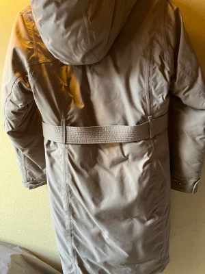 Jackor - Säljer mina jackor! Främst för vinter, Billiga 250kr   ✤ Nästan helt nya, nästan aldrig använda ✤ Storlekarna är M,  ”Vill komma överens Swish betalning för kunna skicka varan”