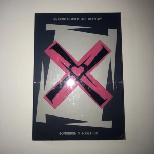 TXT • Kpop album - • txt album (fight ver) • kontakta mig för innehållet  