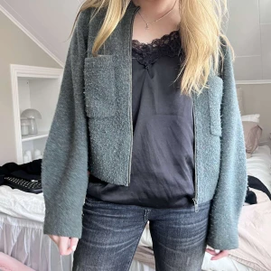 Other stories kofta - Denna eftertraktade slutsålda other stories kofta!! Älskaaar