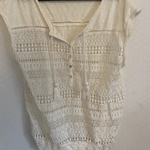 Linne - Superfint linne! Tyvärr är lappen borta så vet ej märke. Sparsamt använd!😊