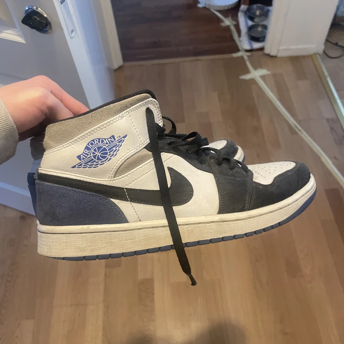 air Jordans 1 mid game foyal black toe - 90