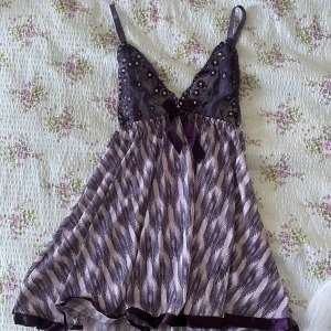 Nattlinne - Säljer detta snygga nattlinne💞bra skick