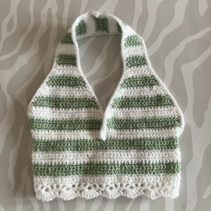 Virkad topp - ❗️Kundbeställning❗️ Kan göras i andra färger och storlekar🩷