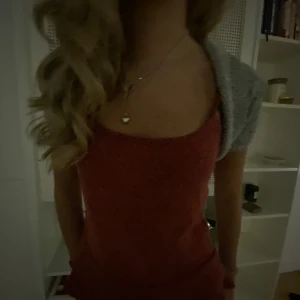 Glittrig bolero - Grå/silver glittrig bolero💗