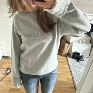 Aqualimone tröja  - Aqualimone tröja i fint skick. Storlek S