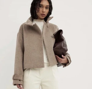 Na-kd jacka - Super fin! Använd fåtal gånger, passar 34-38