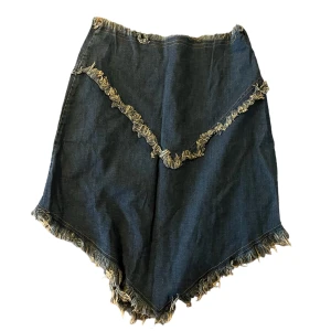 Unik jeanskjol - Medellång jeanskjol med fina detaljer⭐️🧚 passar som strlk s<3