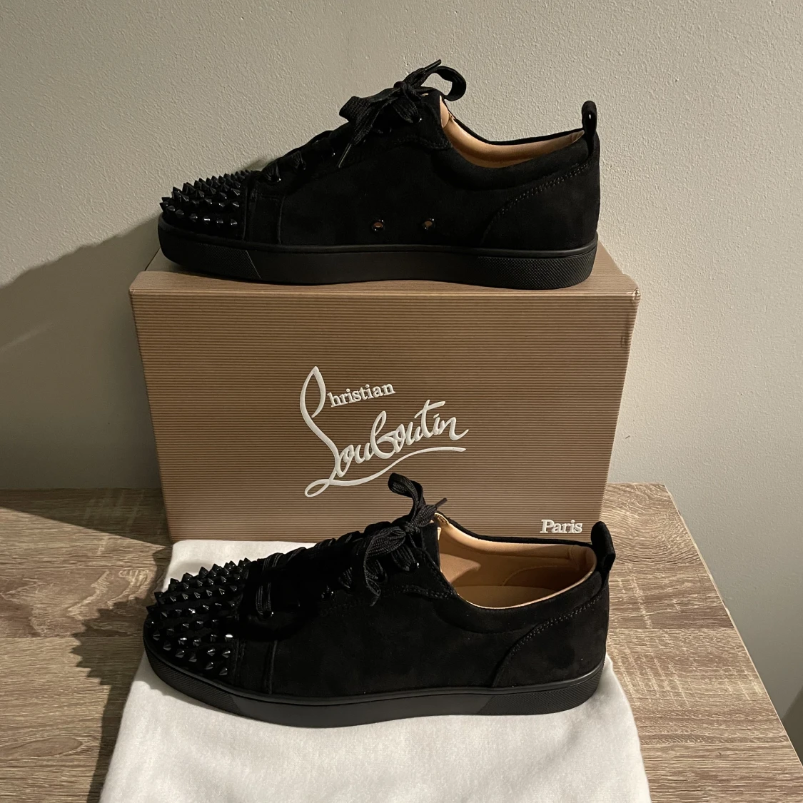 Christian Louboutin - 90