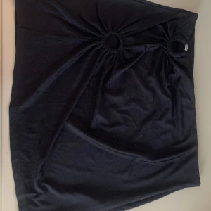 Minikjol Urban outfitters - Supersnygg minikjol från Urban outfitters. Storlek S. 