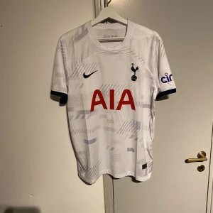 Tottenham fotbollströja  - Fin tröja i bra skick. Storlek M.