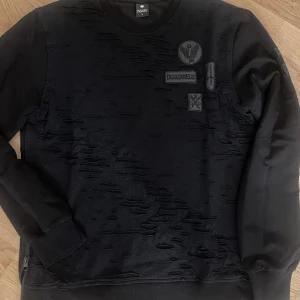 Dsquered tjocktröjor (Herr) - Dsquered tjocktröjor. Fint skick. 180kr st.