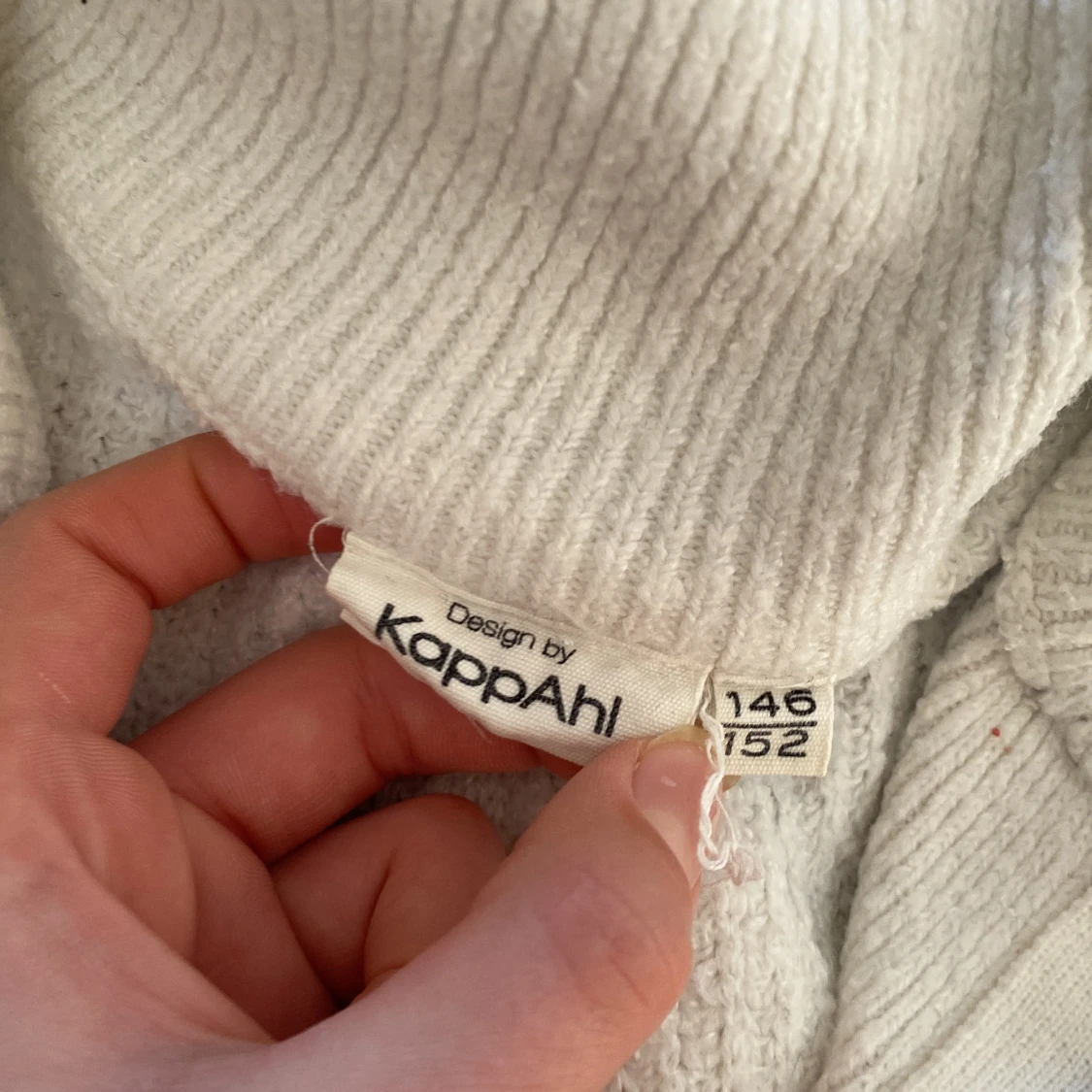 En stickad tröja från Kappahl som är i bra skick !❤️ - 91