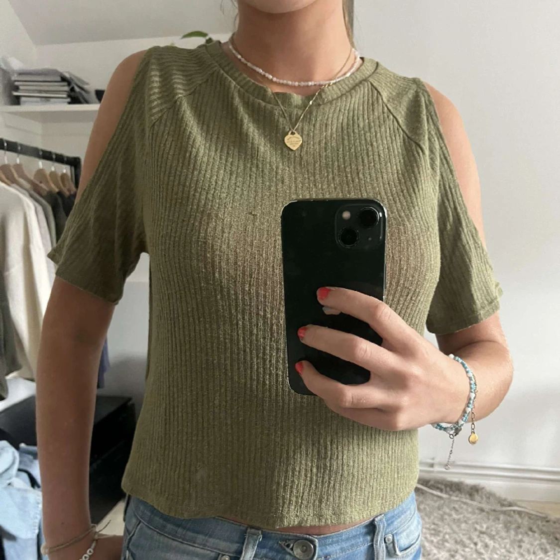 Snygg olivgrön tröja!