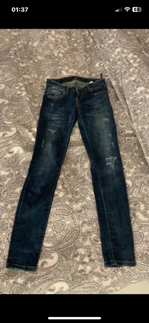 ltb jeans - ltb jeans i storlek 32, köptes vintage och aldrig använda, skinnyjesns