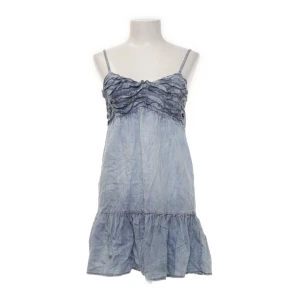 Jeansklänning - Unik klänning i jeanstyg