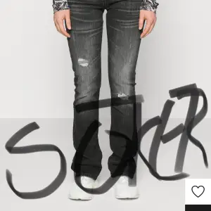 Jag vill verkligen ha dessa jeansen så om ni säljer så skrivvvvv 