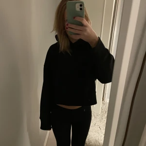 Storlek s - Jätte snygg hoodie från zara i storlek s