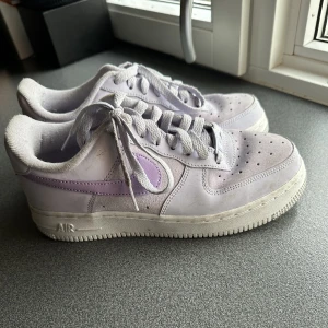 Nike Air force - Nike air force i väldigt bra skick!