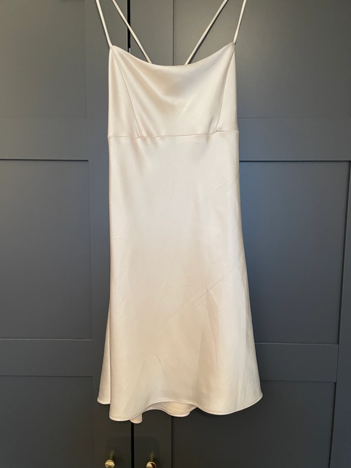 Satin klänning - 90