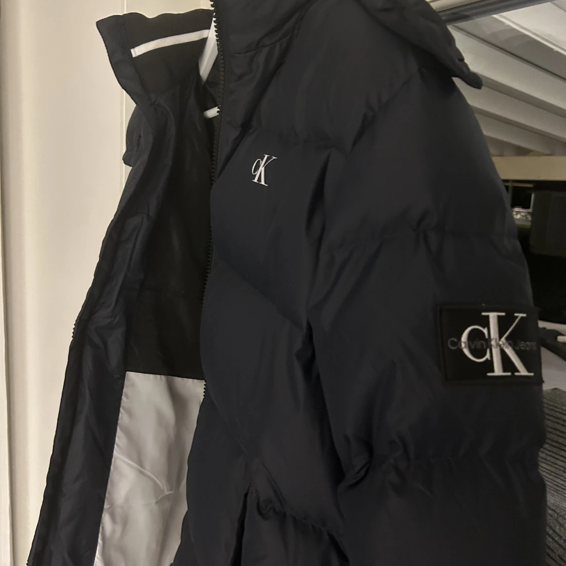 Calvin Klein jacka - 90