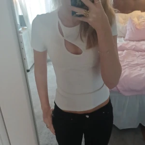 Bikbok tröja  - Tröja från bikbok är i väldigt bra skick!💕