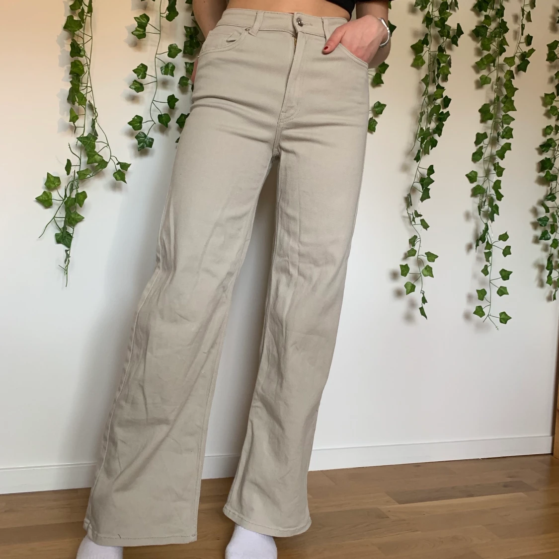 Ljusbeigea jeans - 90