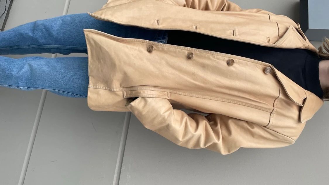 Beige skinnjacka - 90