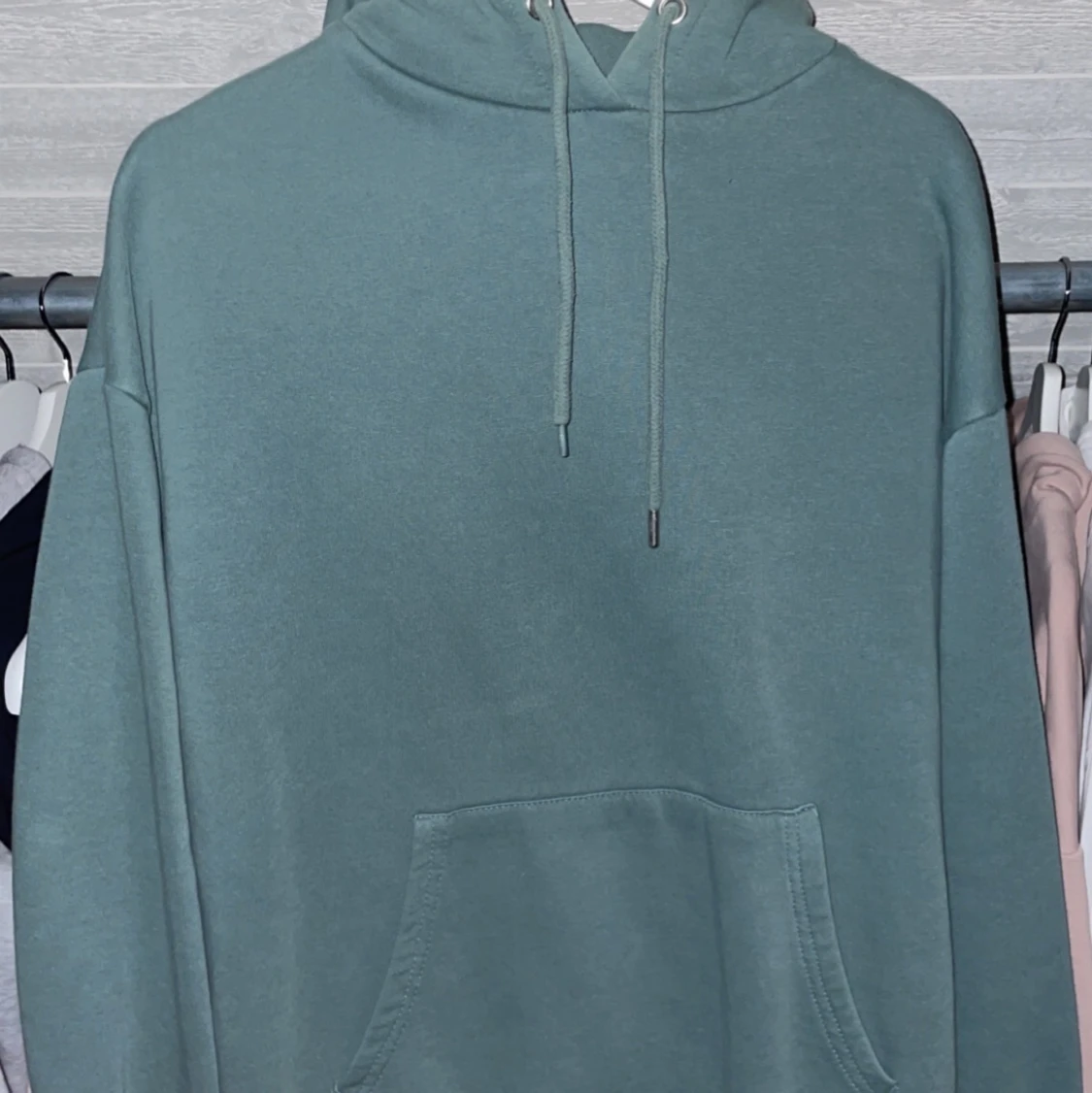 Hoodie från Nelly