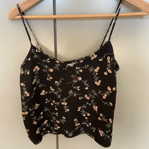 Linne - Garderobsränsning!☀️ Somrigt linne från & other stories i bra material och fina mönster