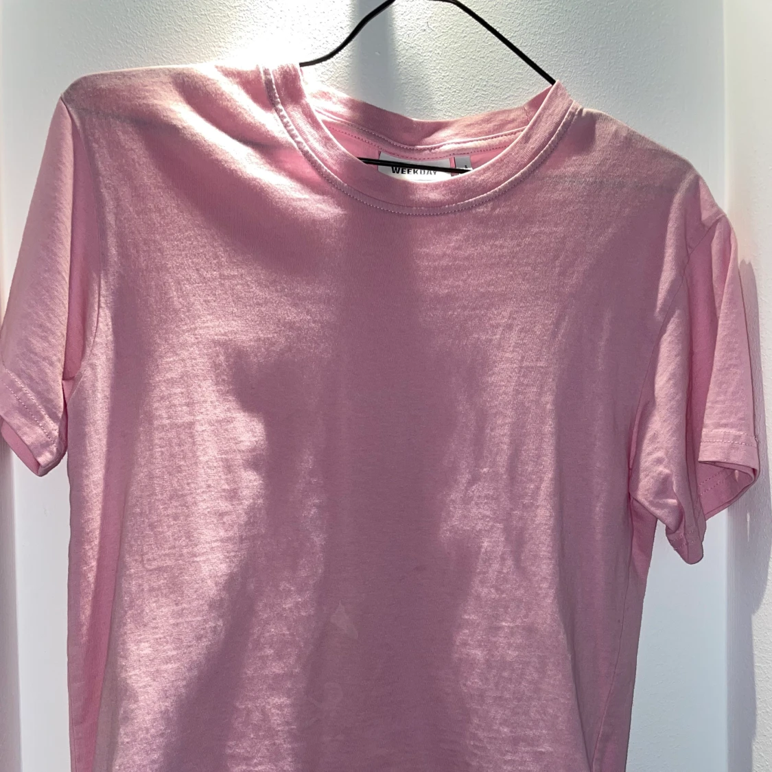 Rosa weekday tshirt