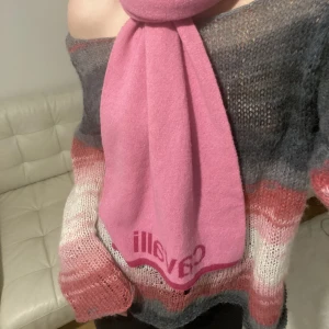 Virkad tröja - Säljer denna superfina virkade tröjan! Frakt står köparen för💋