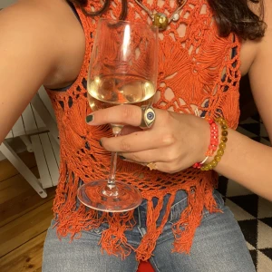 Handgjort hippie linne med fransar  - Sååå fin från början av 70 talet 😍 