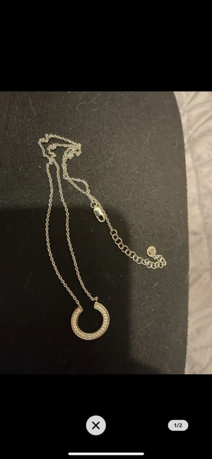 Halsband  - Halsband endast använd 2 ggr 