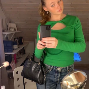 Tröja💚💚 - Säljer denna tröjan från Gina, då den inte används längre💚💚