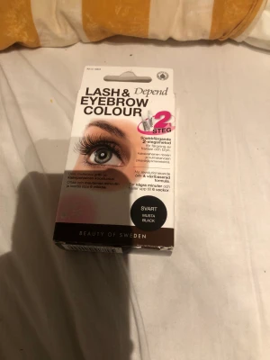 Ögonbryn färg  - Har inte använt den en gång 
