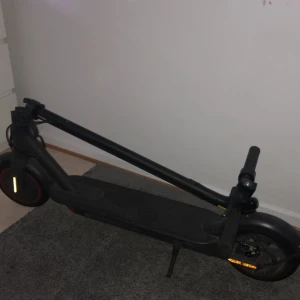 En voi - Denna voi kan åka 25 km i h.  Fungerar som den ska…