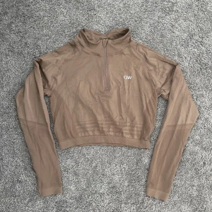 Tröja iciw M - Tröningströja från iciw i storlek M. Aldrig använd så den är i fint skick