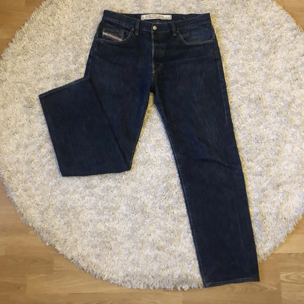 Sparsamt använda disel industries jeans Storlek 36 (passar 32/32) Bra baggy passform. Jeans & Byxor.